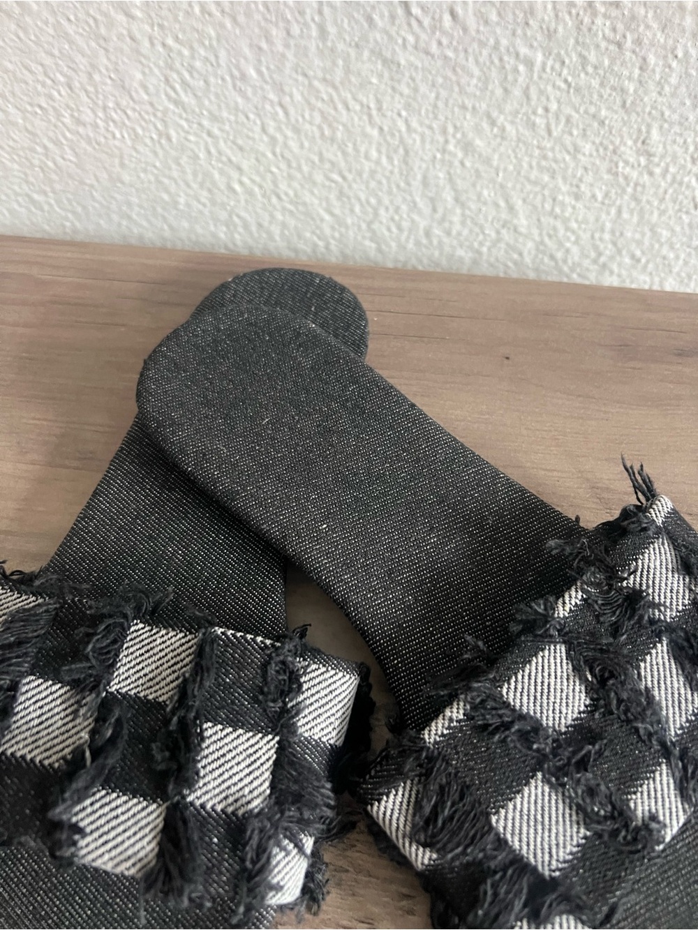 Checkered Fringe Slide Sandals - Picture 3 of 4